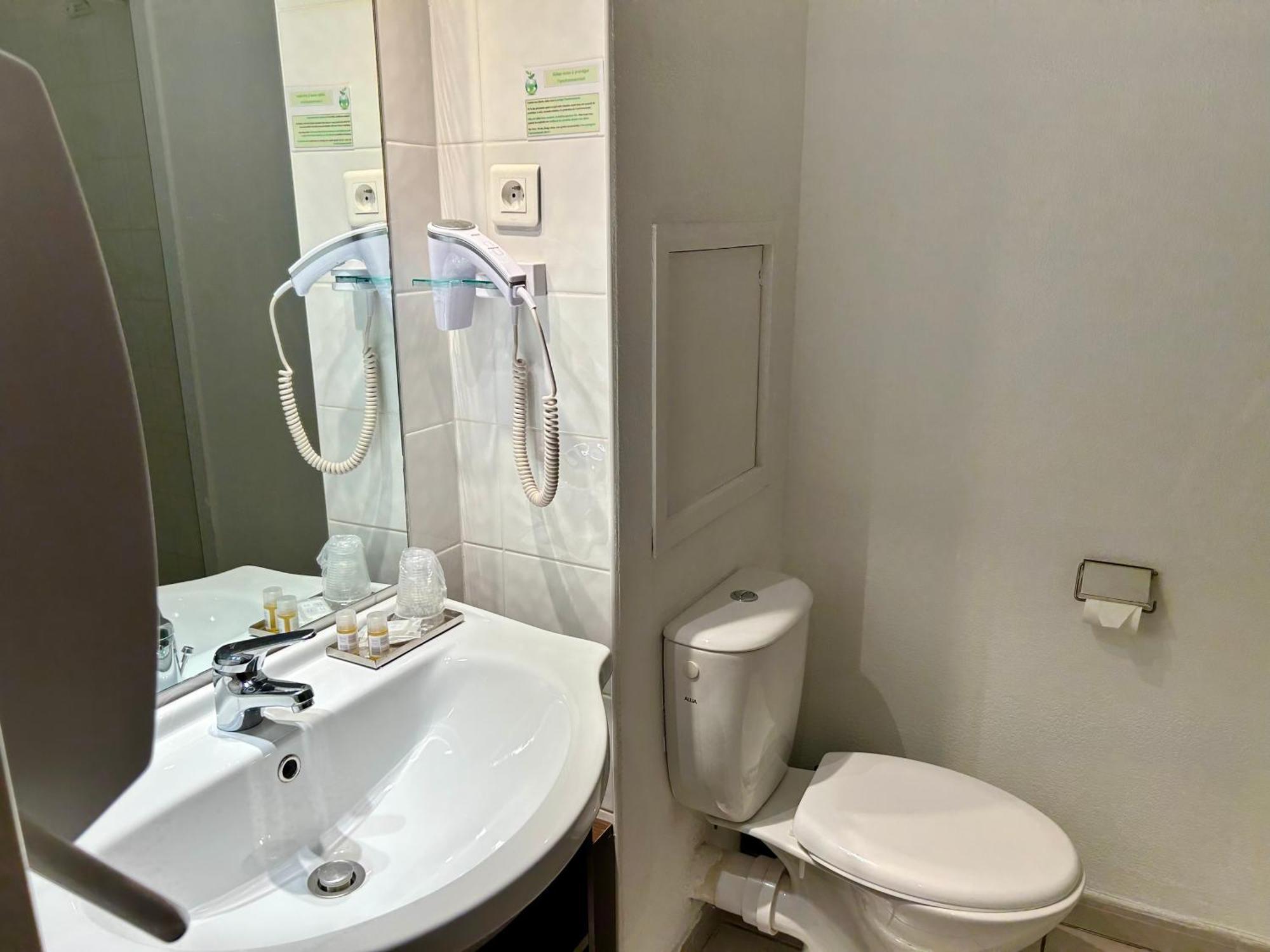 Hotel Restaurant Les Jasses De Camargue Gallargues-le-Montueux Dış mekan fotoğraf