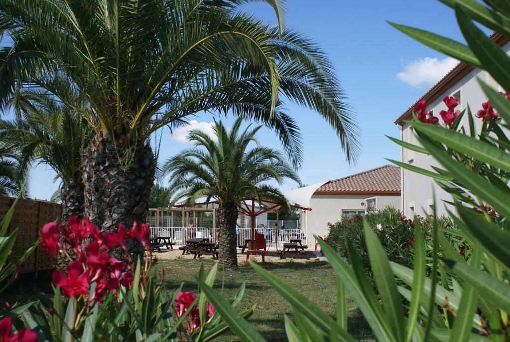 Hotel Restaurant Les Jasses De Camargue Gallargues-le-Montueux Oda fotoğraf