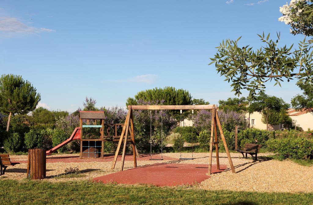 Hotel Restaurant Les Jasses De Camargue Gallargues-le-Montueux Dış mekan fotoğraf
